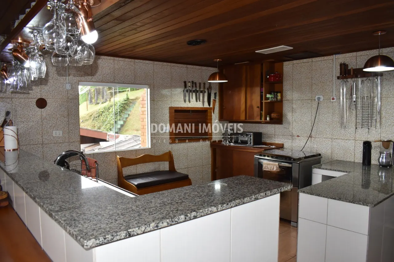 Casa à venda de 1.030 m² em Campos do Jordão, SP, Brasil
