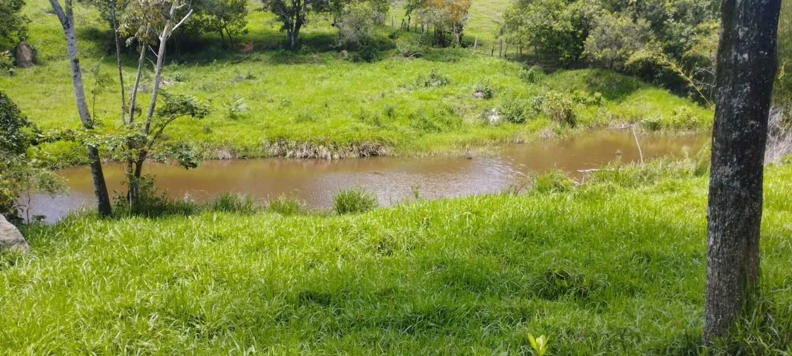 Terreno à venda de 5 ha em Itaguara, MG, Brasil