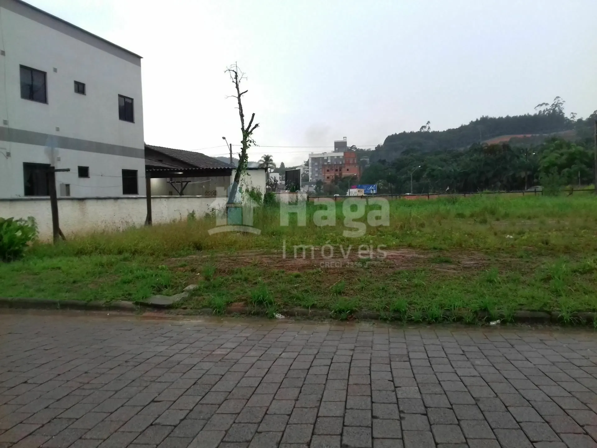 Terreno à venda de 726 m² em Guabiruba, SC, Brasil