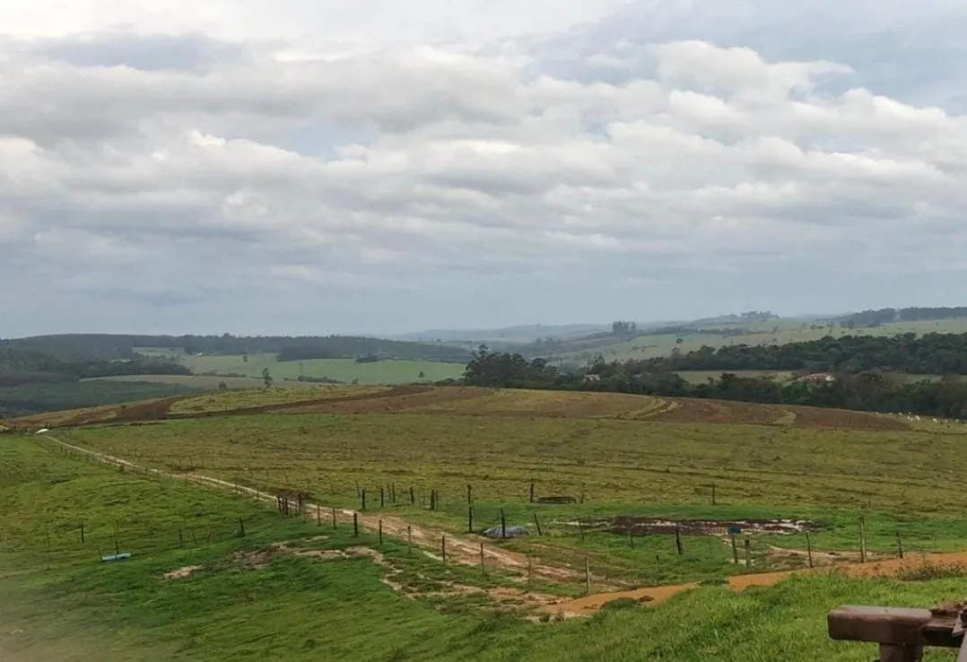 Fazenda à venda de 211 ha em Alambari, SP, Brasil