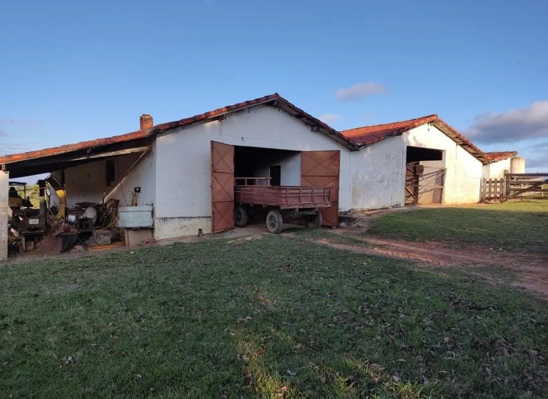 Fazenda à venda de 211 ha em Alambari, SP, Brasil