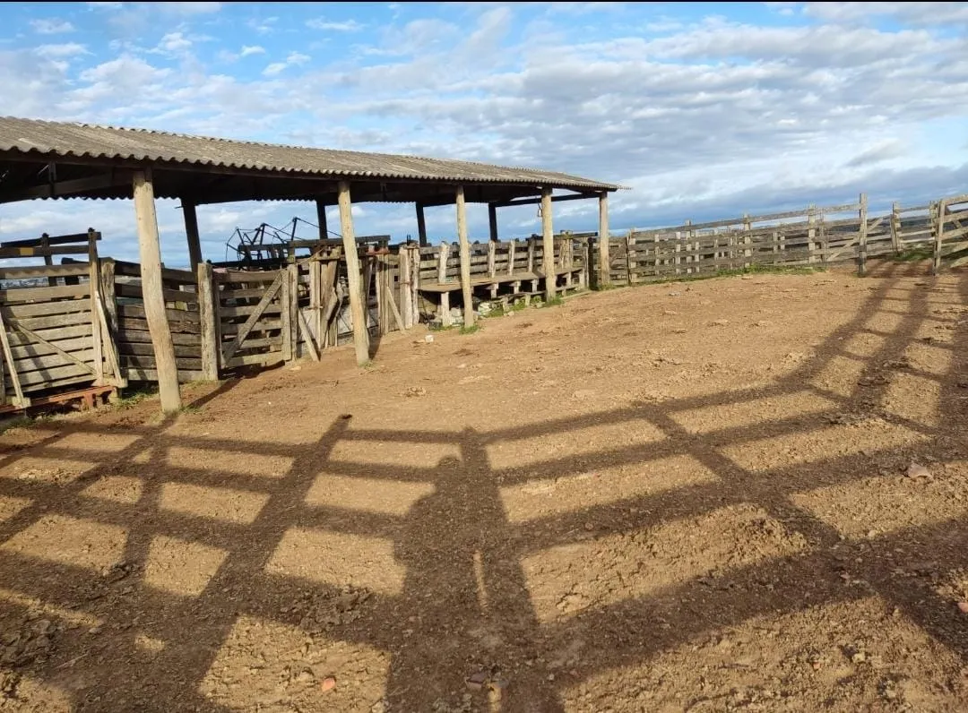 Fazenda à venda de 211 ha em Alambari, SP, Brasil