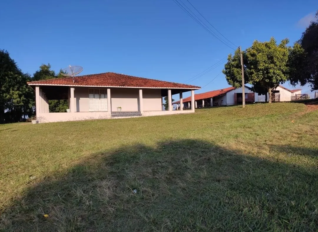 Fazenda à venda de 211 ha em Alambari, SP, Brasil