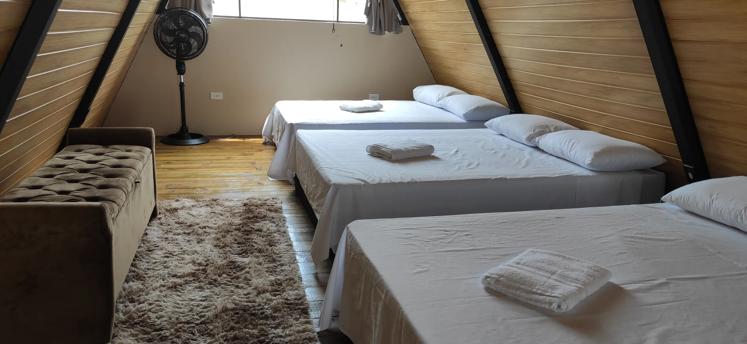 Cottage for sale of 5 acres in Bofete, SP, Brazil