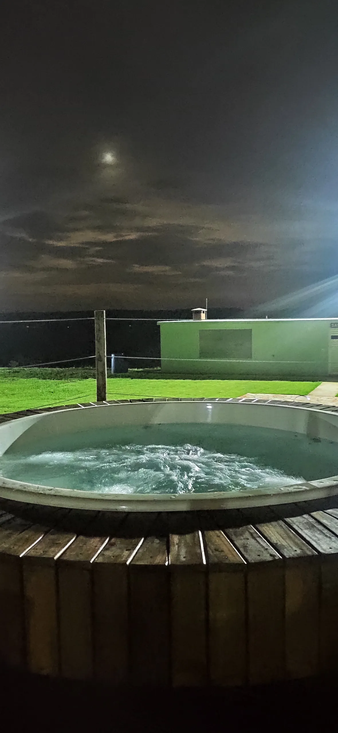 Cottage for sale of 5 acres in Bofete, SP, Brazil