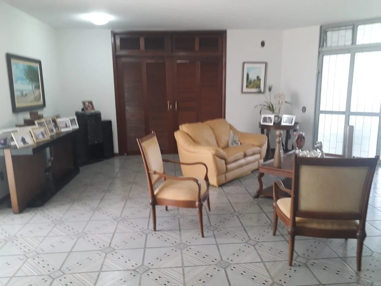 Casa à venda de 2.500 m² em Brasília, DF, Brasil