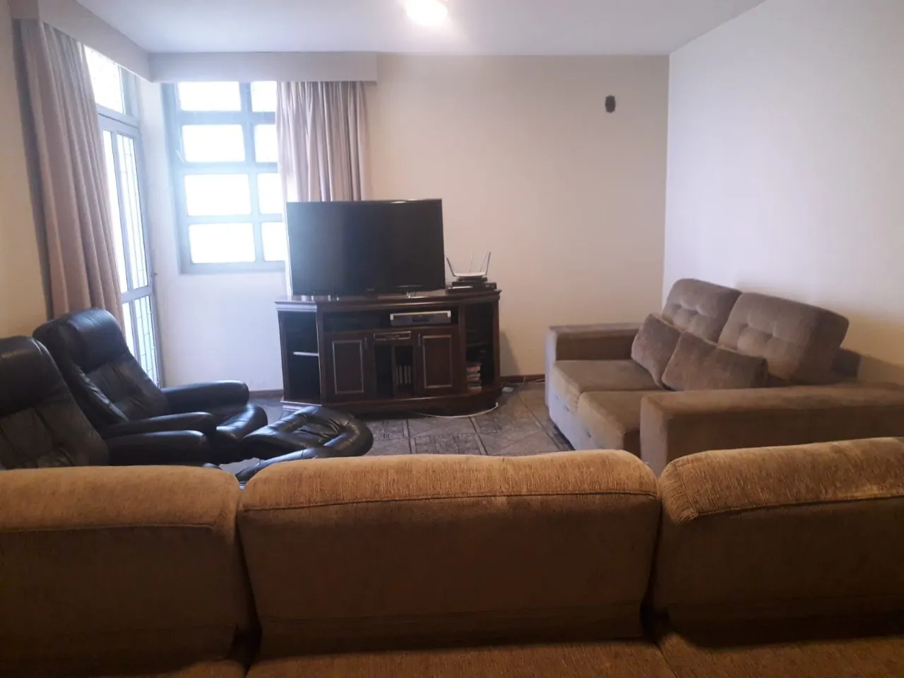 Casa à venda de 2.500 m² em Brasília, DF, Brasil