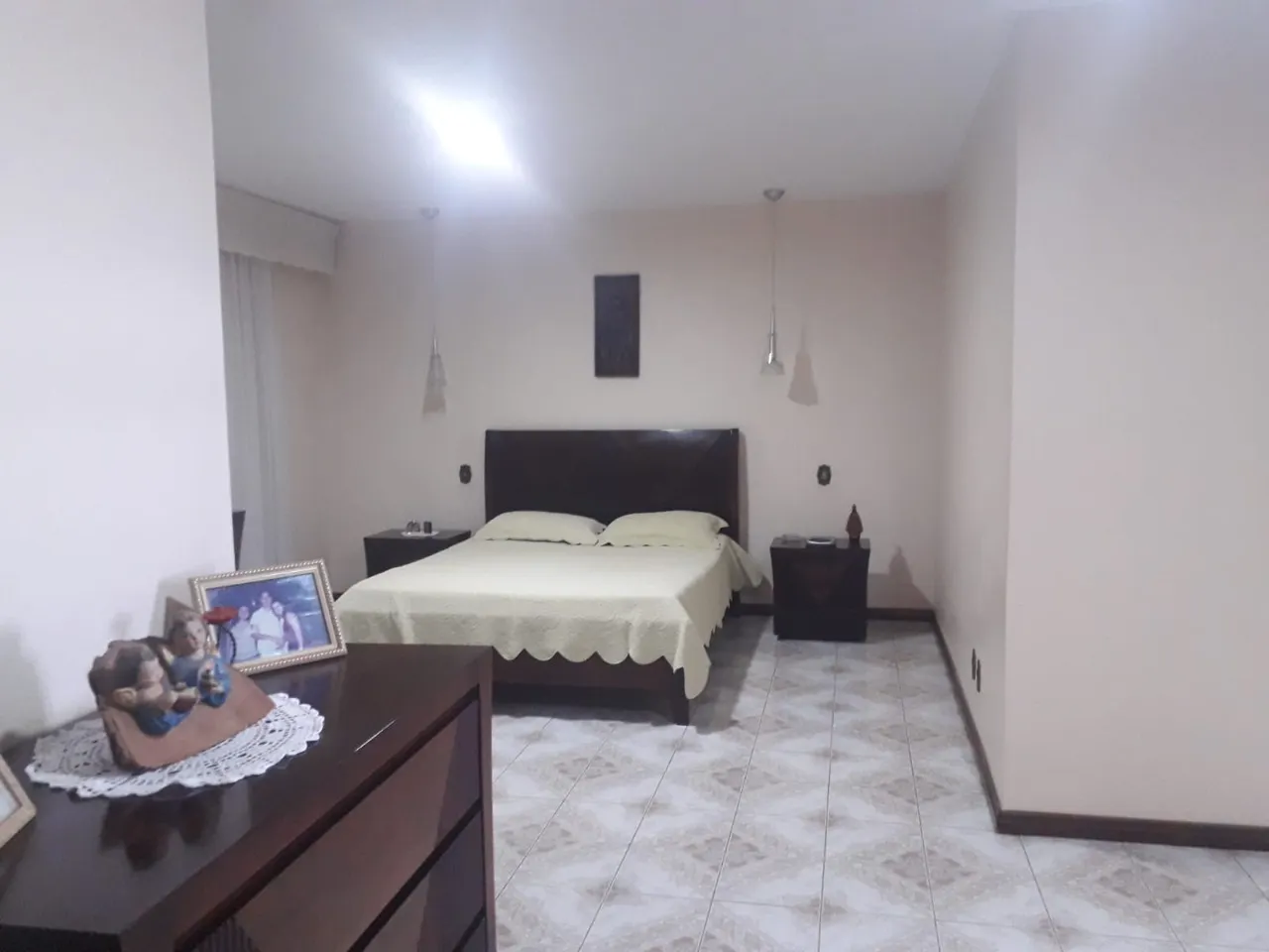 Casa à venda de 2.500 m² em Brasília, DF, Brasil