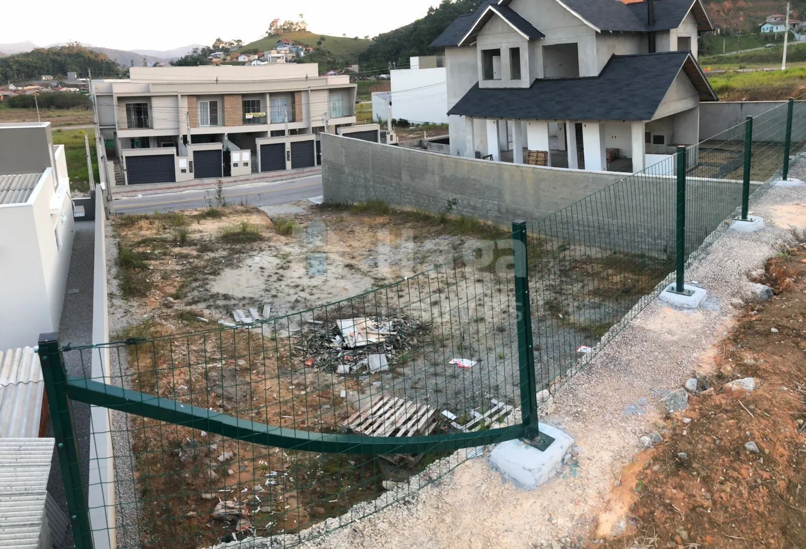 Terreno à venda de 378 m² em Gaspar, SC, Brasil