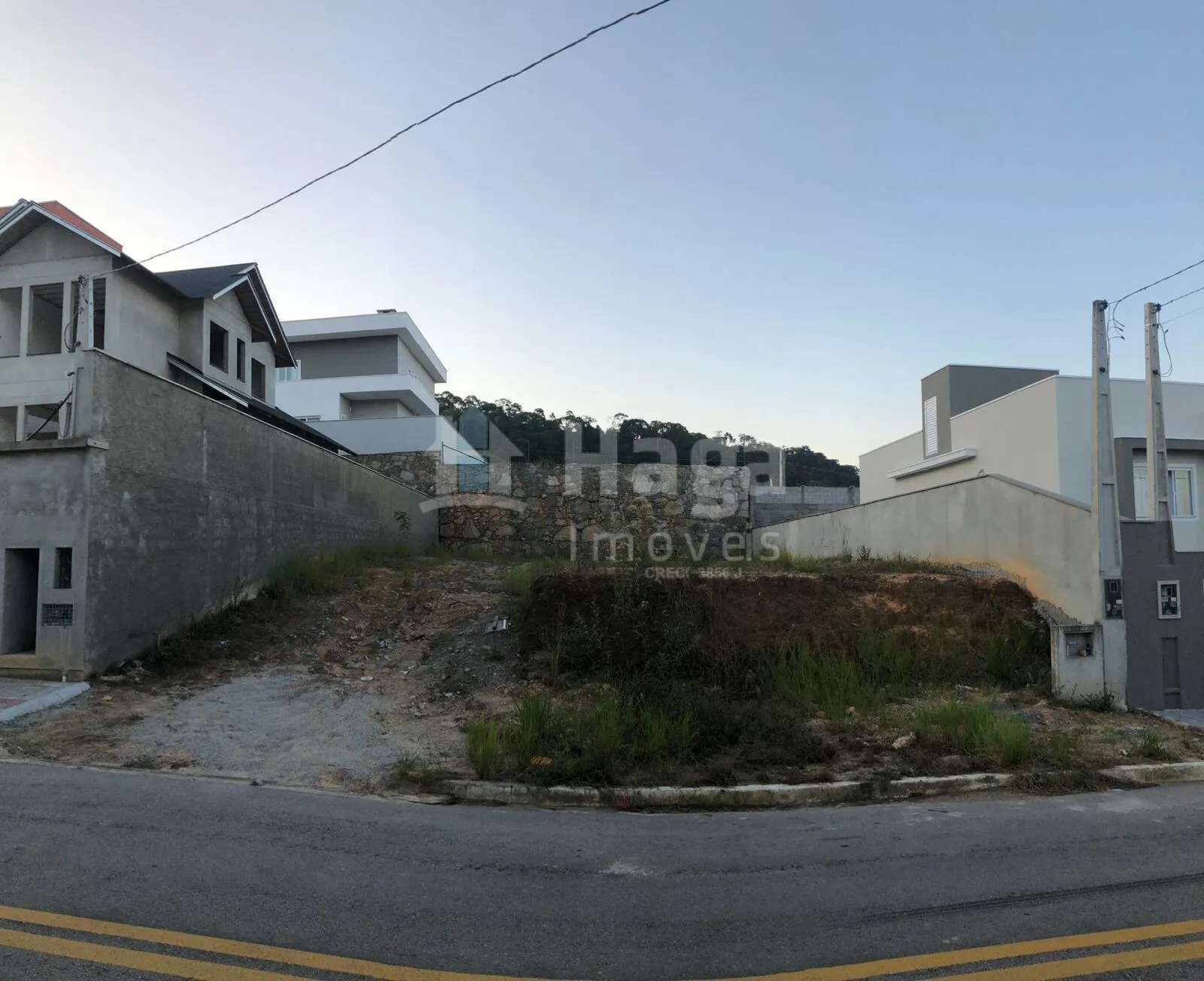 Terreno à venda de 378 m² em Gaspar, SC, Brasil