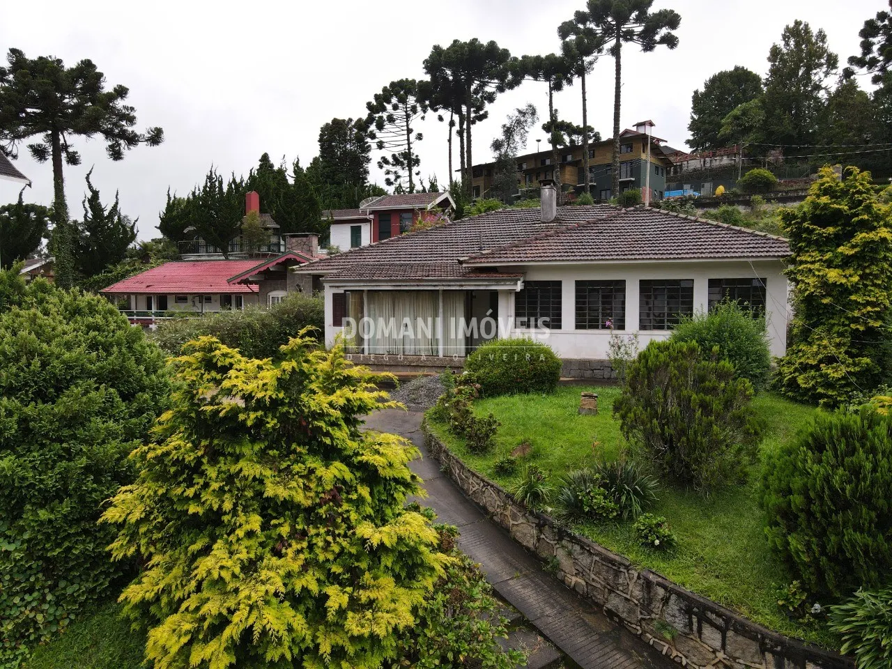 Casa à venda de 1.035 m² em Campos do Jordão, SP, Brasil
