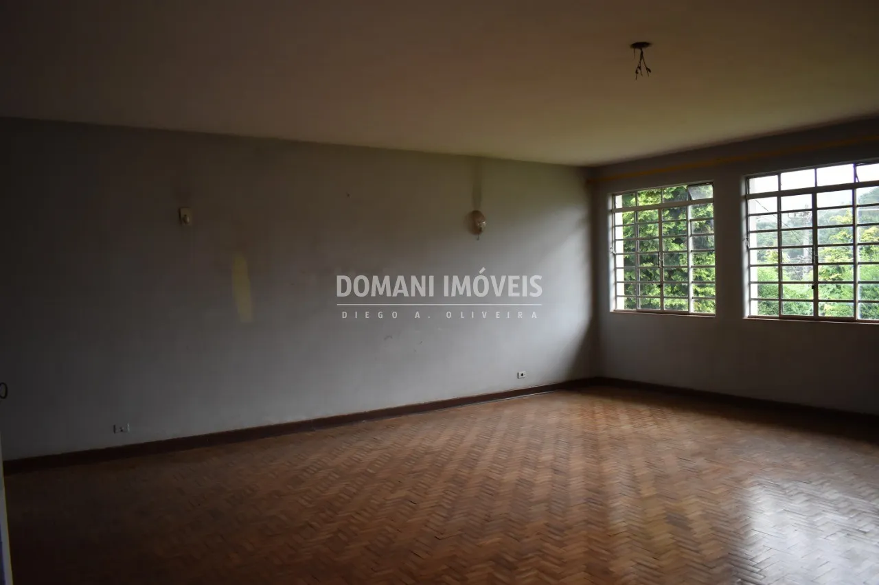 Casa à venda de 1.035 m² em Campos do Jordão, SP, Brasil