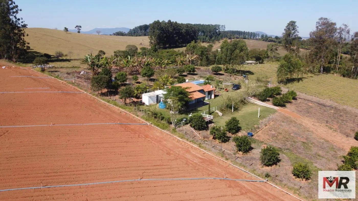 Chácara à venda de 9.750 m² em Silvianópolis, MG, Brasil