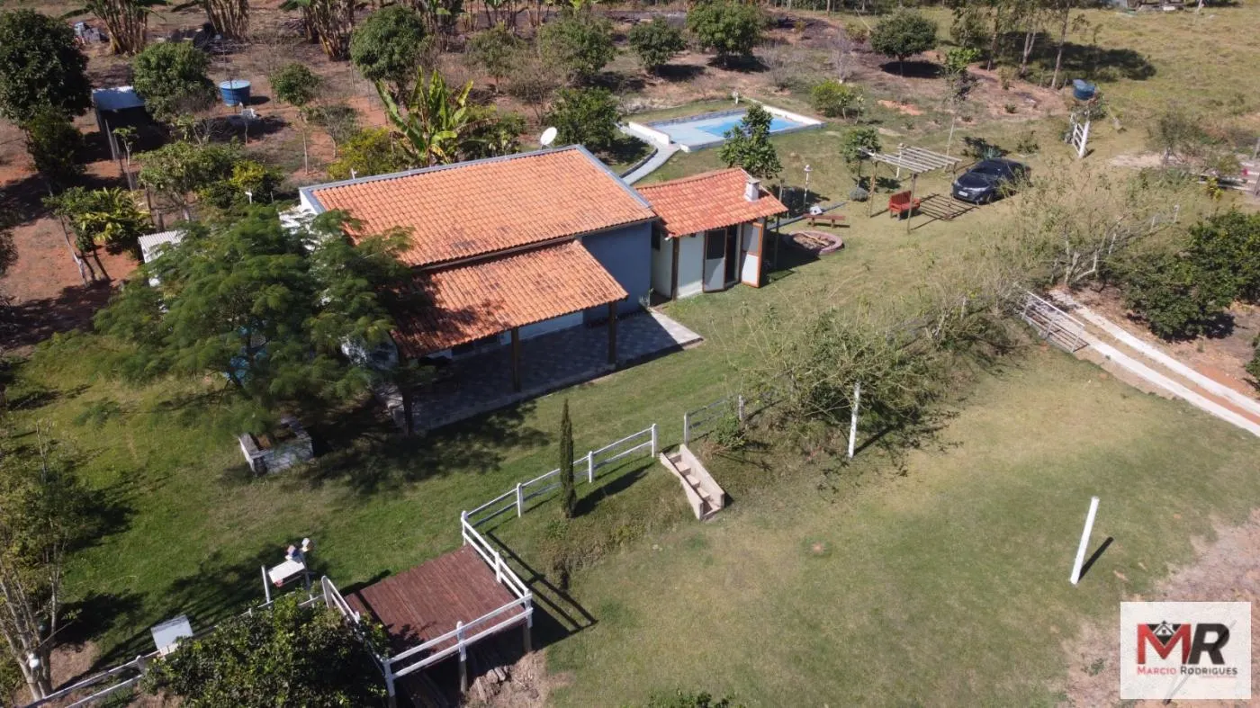 Chácara à venda de 9.750 m² em Silvianópolis, MG, Brasil