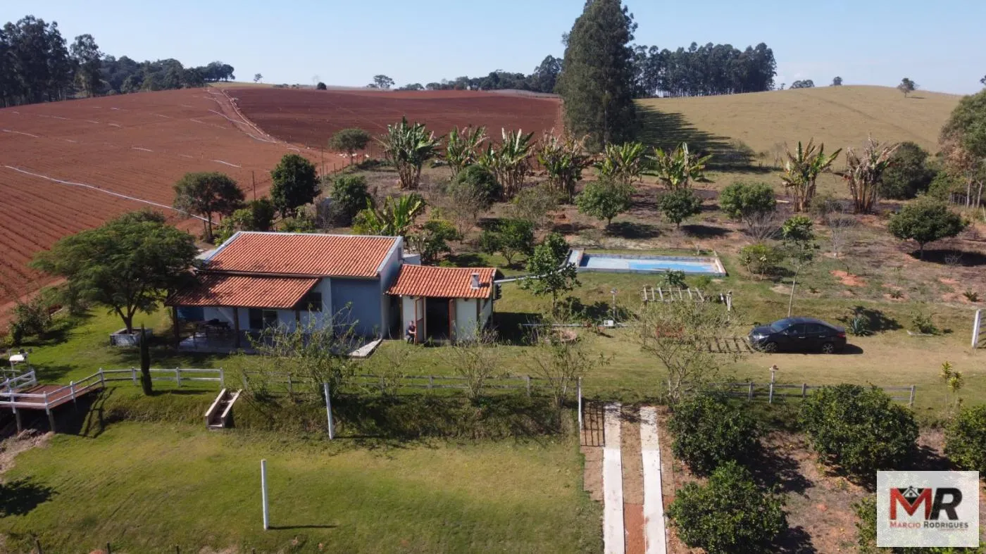 Chácara à venda de 9.750 m² em Silvianópolis, MG, Brasil
