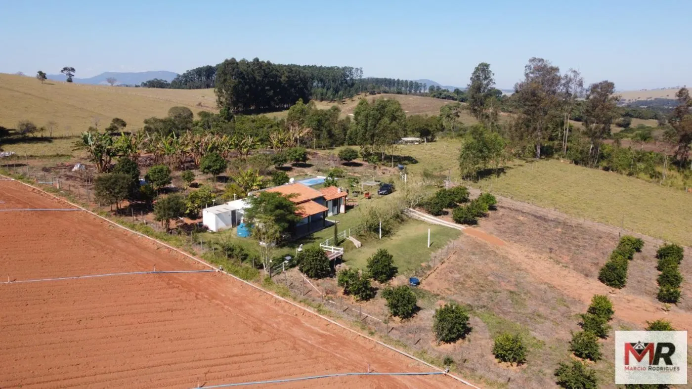 Chácara à venda de 9.750 m² em Silvianópolis, MG, Brasil