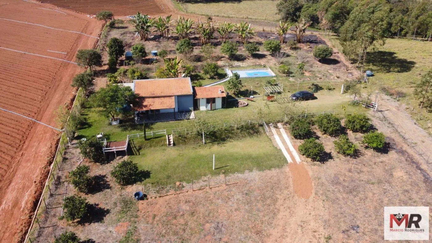 Chácara à venda de 9.750 m² em Silvianópolis, MG, Brasil