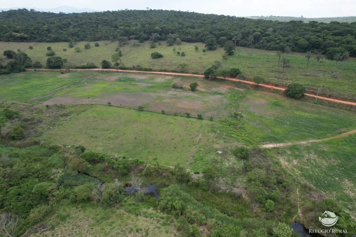 Fazenda à venda de 576 ha em Felício dos Santos, MG, Brasil