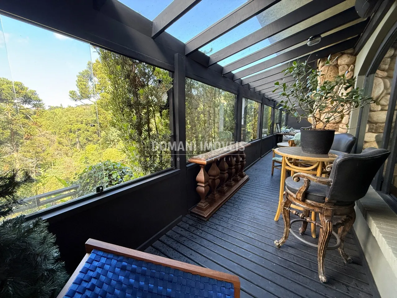 Comercial à venda de 3.850 m² em Campos do Jordão, SP, Brasil