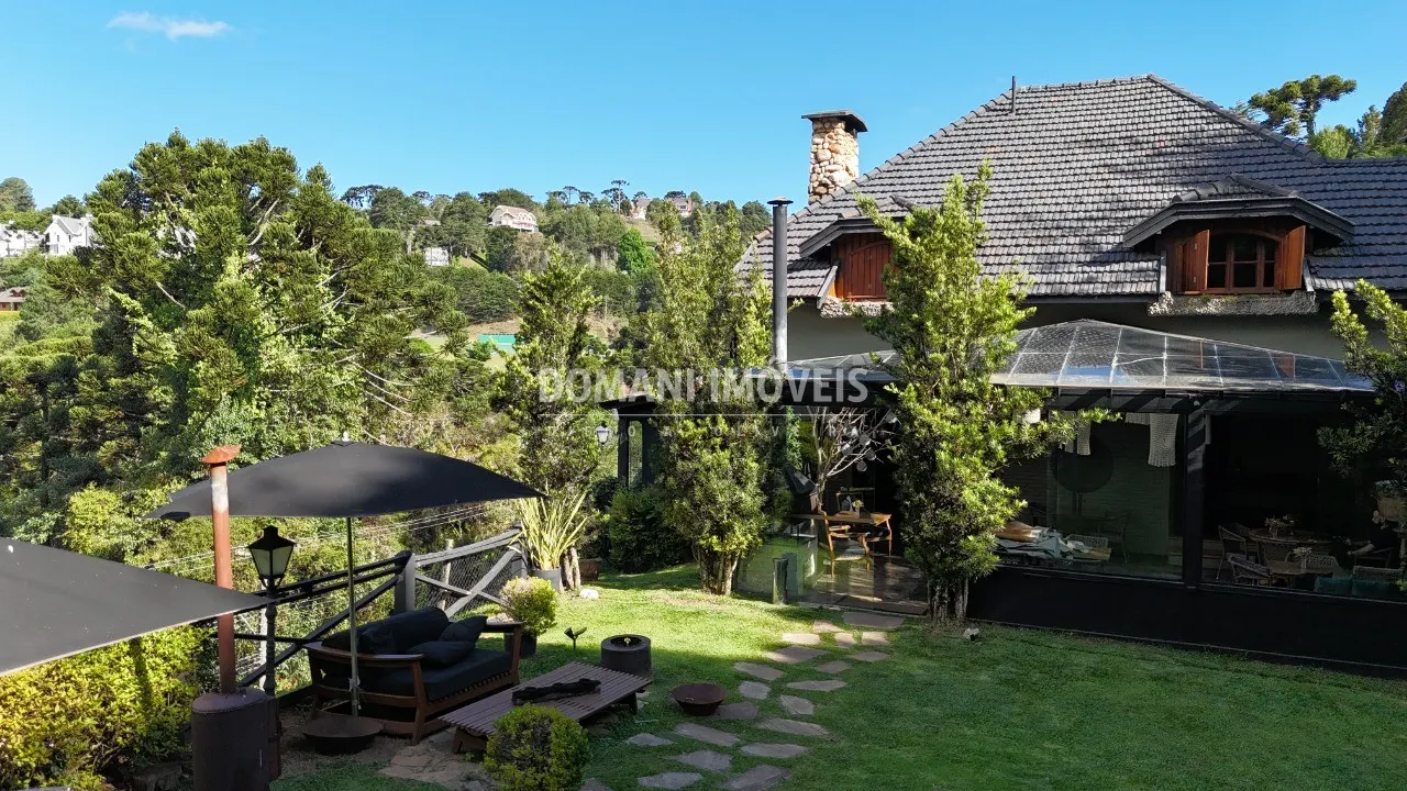 Comercial à venda de 3.850 m² em Campos do Jordão, SP, Brasil