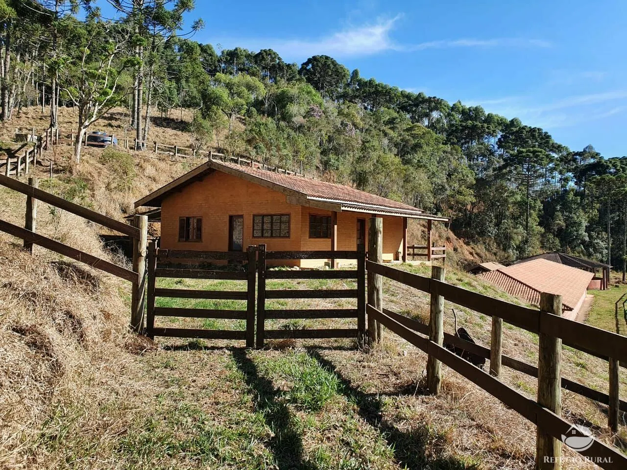 Small farm for sale of 111 acres in Santo Antônio do Pinhal, SP, Brazil