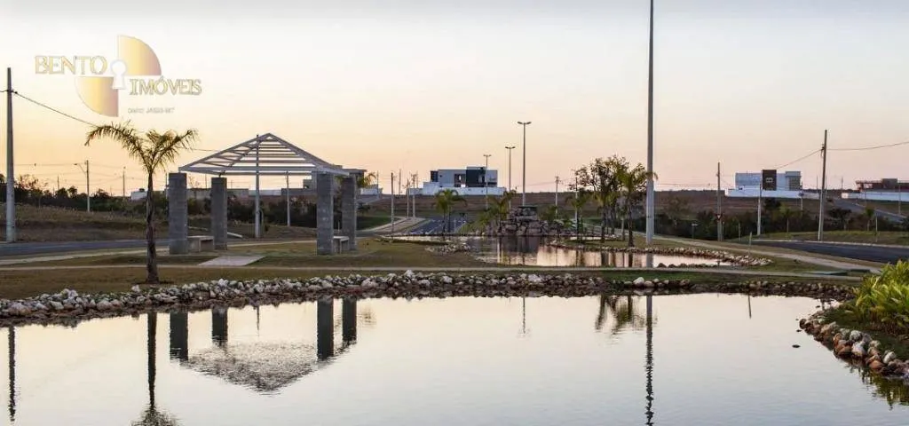 Casa à venda de 688 m² em Várzea Grande, MT, Brasil