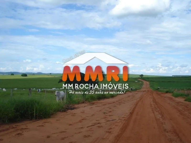 Fazenda à venda de 1.174 ha em Pompéia, SP, Brasil