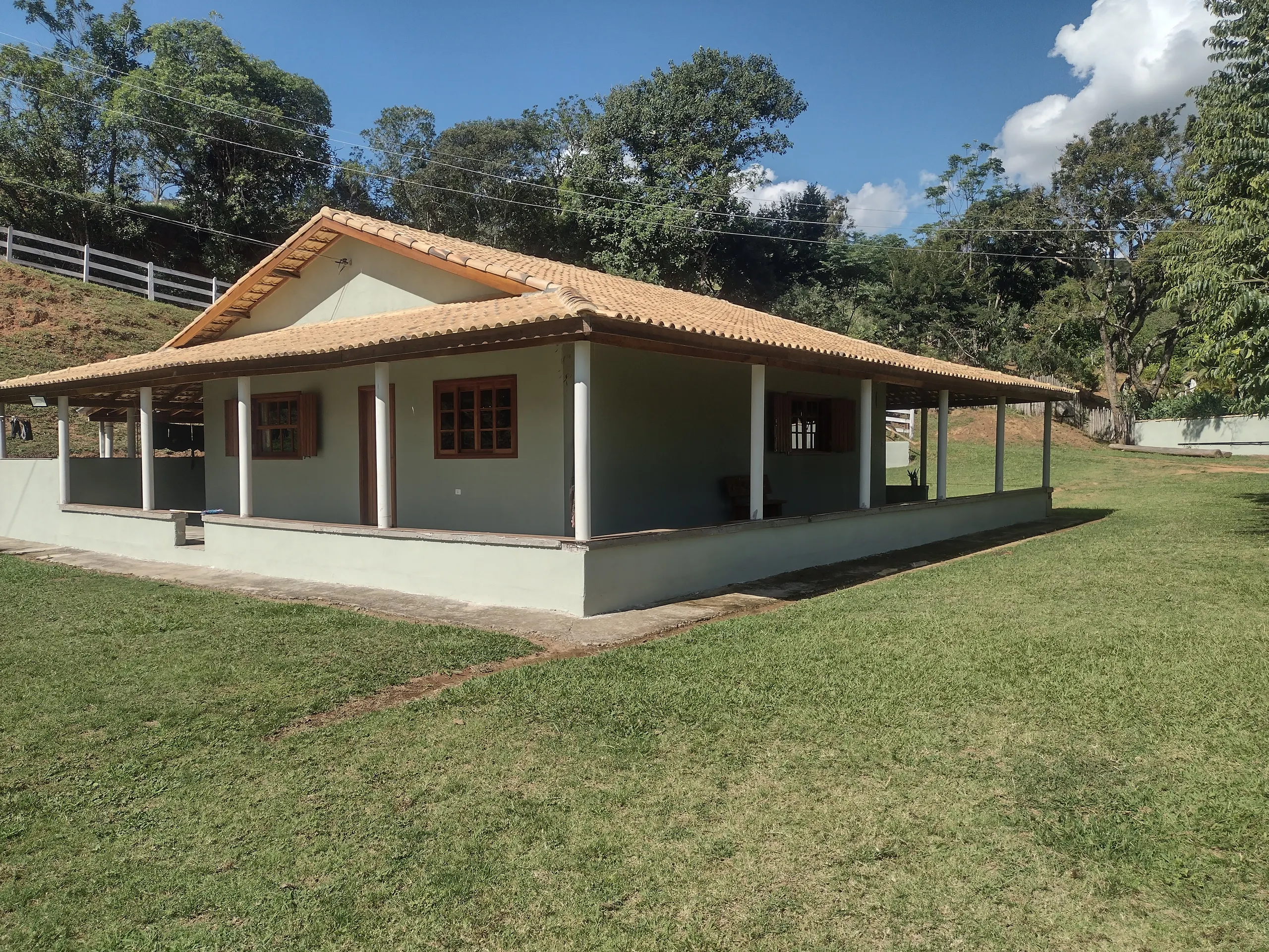 Chácara à venda de 3.000 m² em Paraisópolis, MG, Brasil