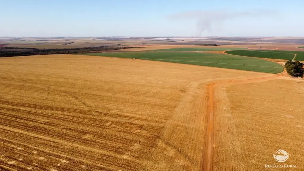 Fazenda à venda de 1.738 ha em Cristalina, GO, Brasil