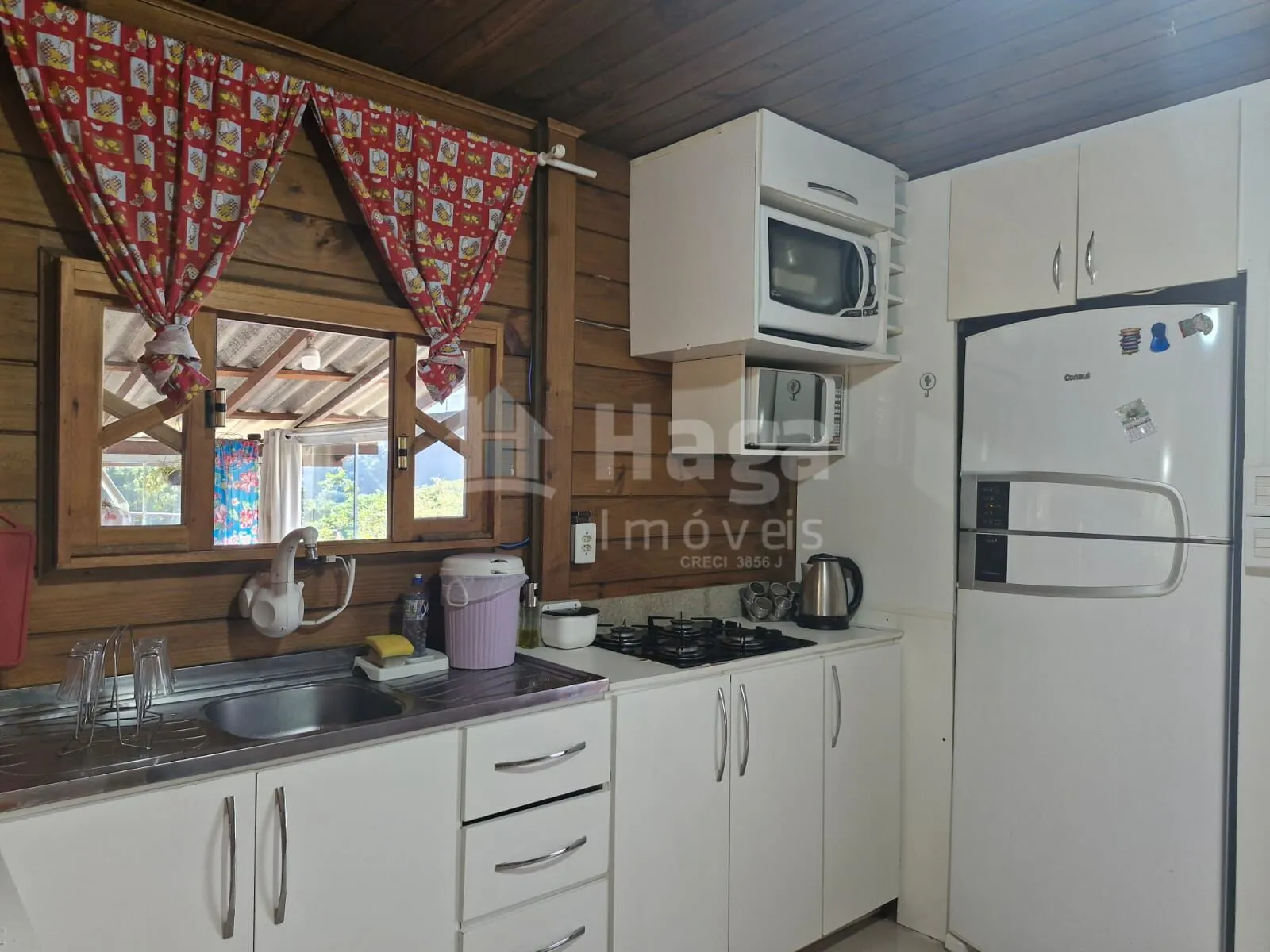 Fazenda à venda de 2.300 m² em Águas Mornas, SC, Brasil