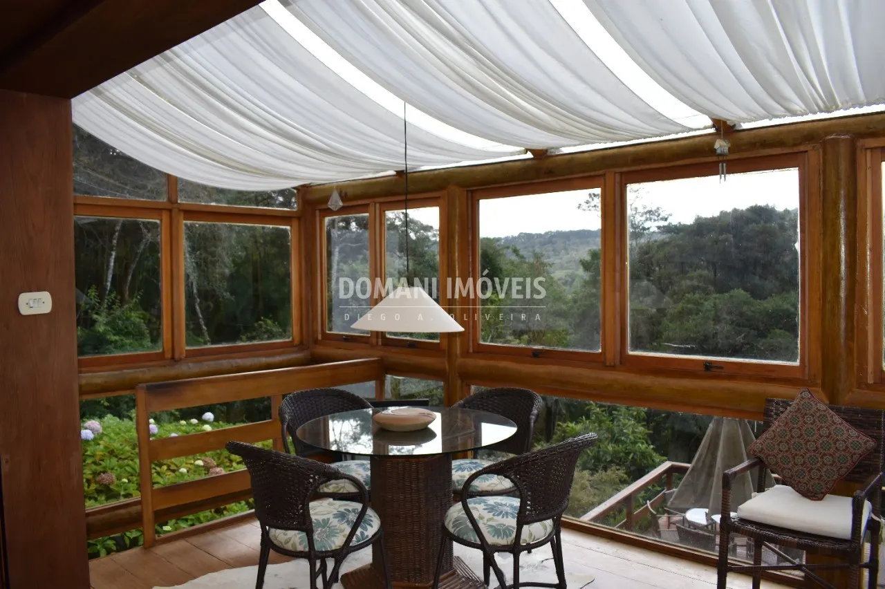 Casa à venda de 2.920 m² em Campos do Jordão, SP, Brasil