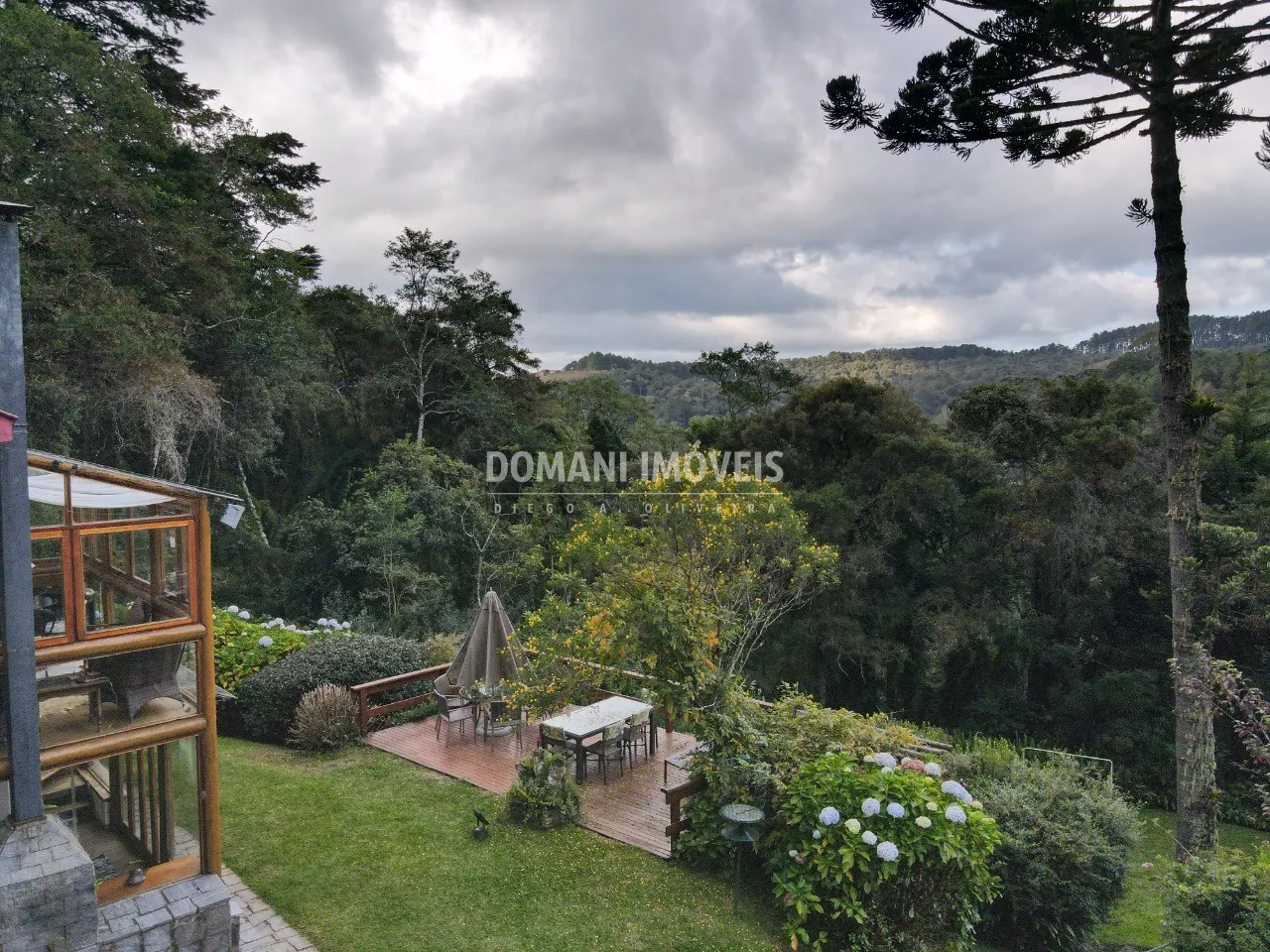 Casa à venda de 2.920 m² em Campos do Jordão, SP, Brasil