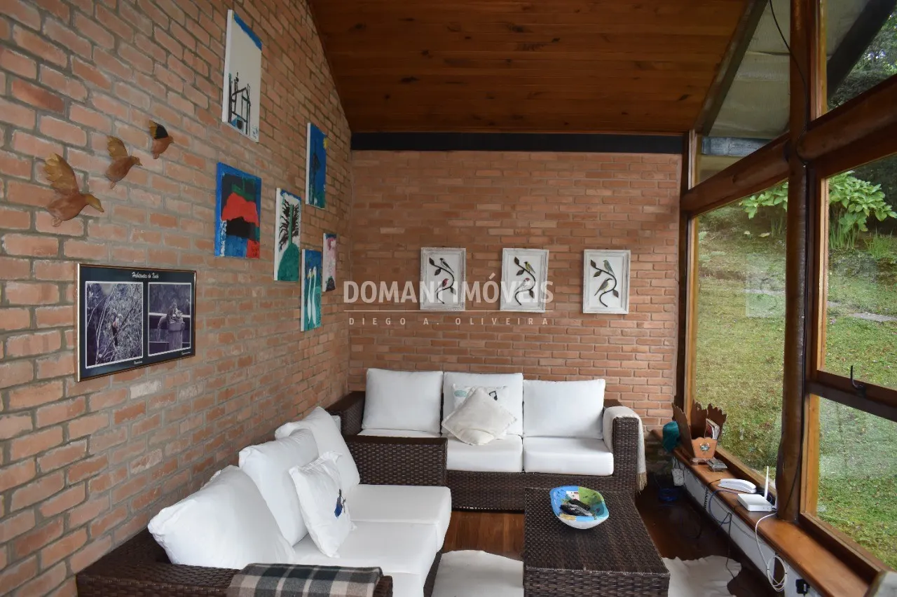 Casa à venda de 2.920 m² em Campos do Jordão, SP, Brasil
