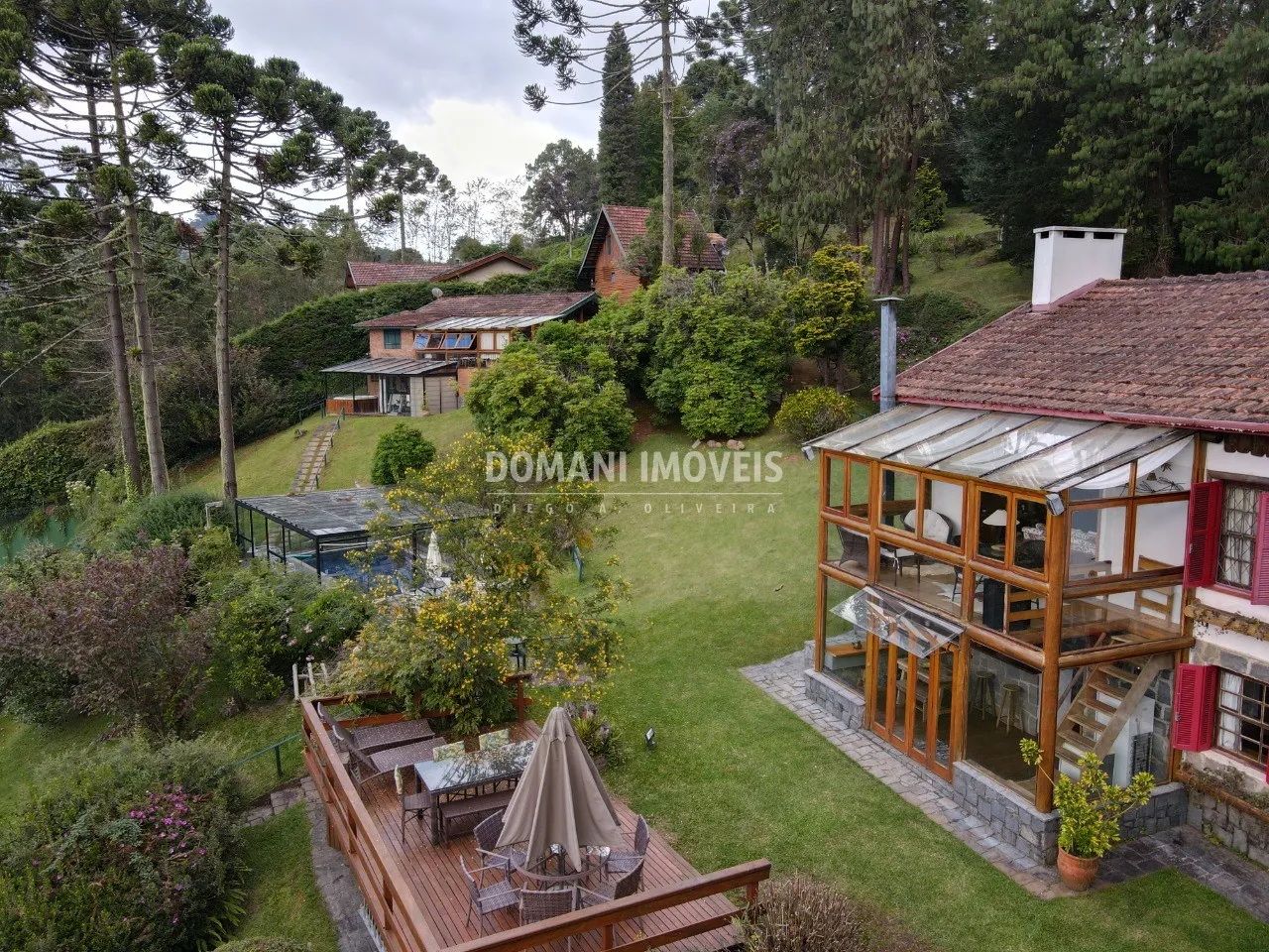 Casa à venda de 2.920 m² em Campos do Jordão, SP, Brasil