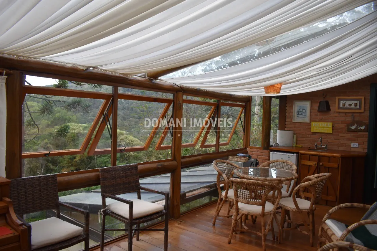 Casa à venda de 2.920 m² em Campos do Jordão, SP, Brasil
