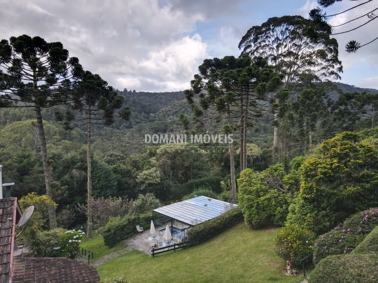 Casa à venda de 2.920 m² em Campos do Jordão, SP, Brasil