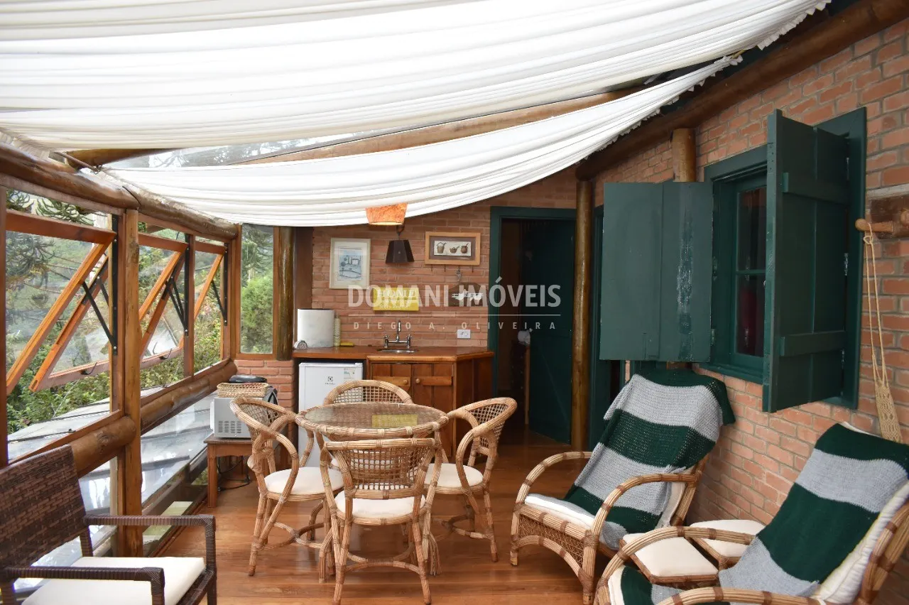 Casa à venda de 2.920 m² em Campos do Jordão, SP, Brasil