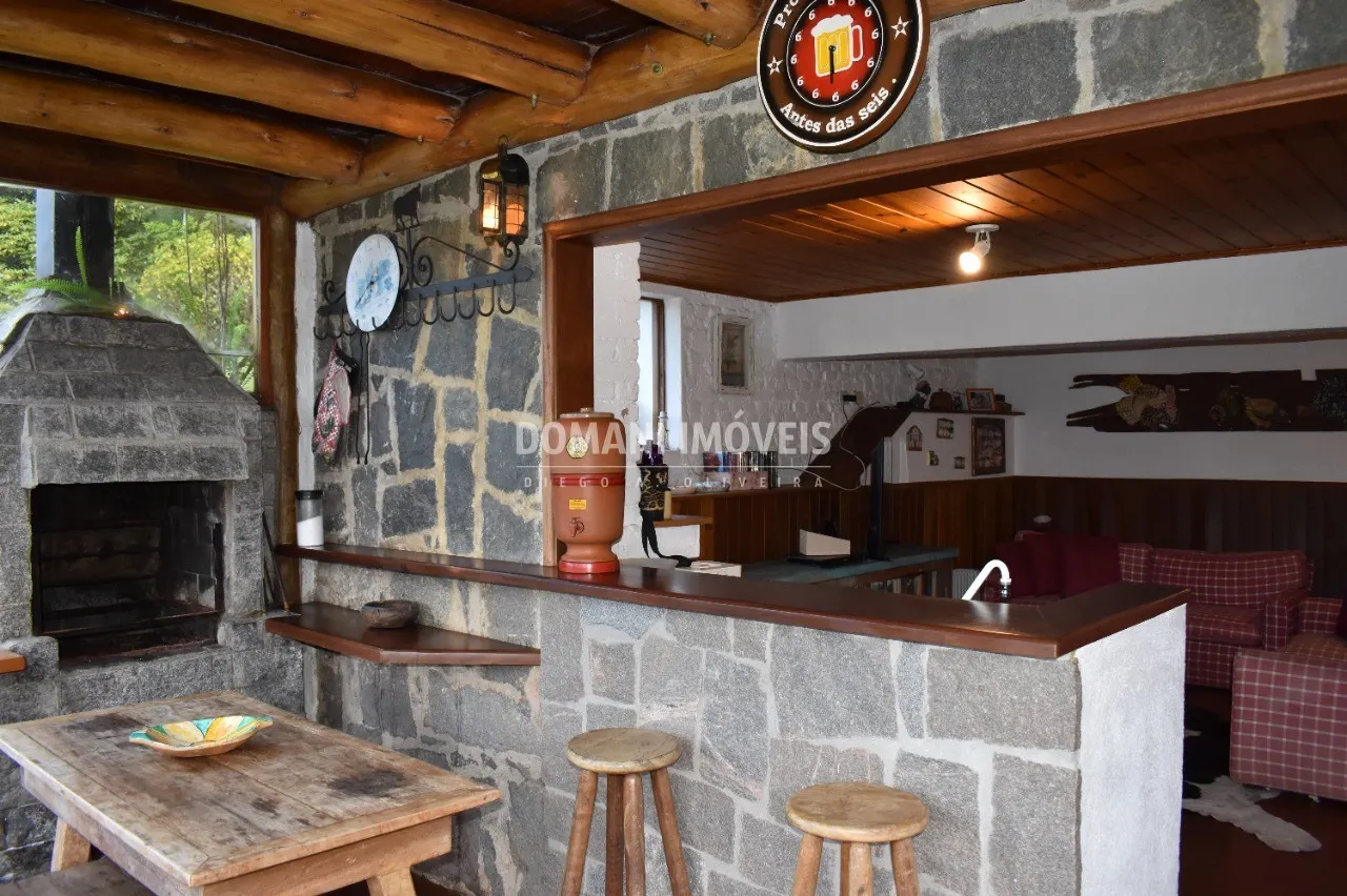 Casa à venda de 2.920 m² em Campos do Jordão, SP, Brasil