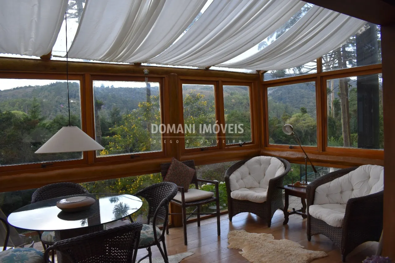Casa à venda de 2.920 m² em Campos do Jordão, SP, Brasil