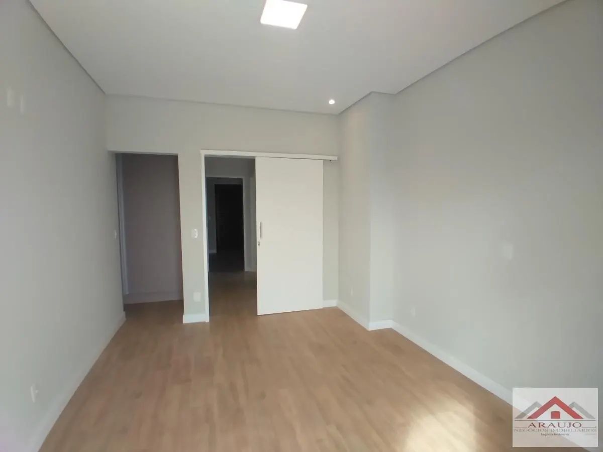 Casa à venda de 200 m² em Paulínia, SP, Brasil