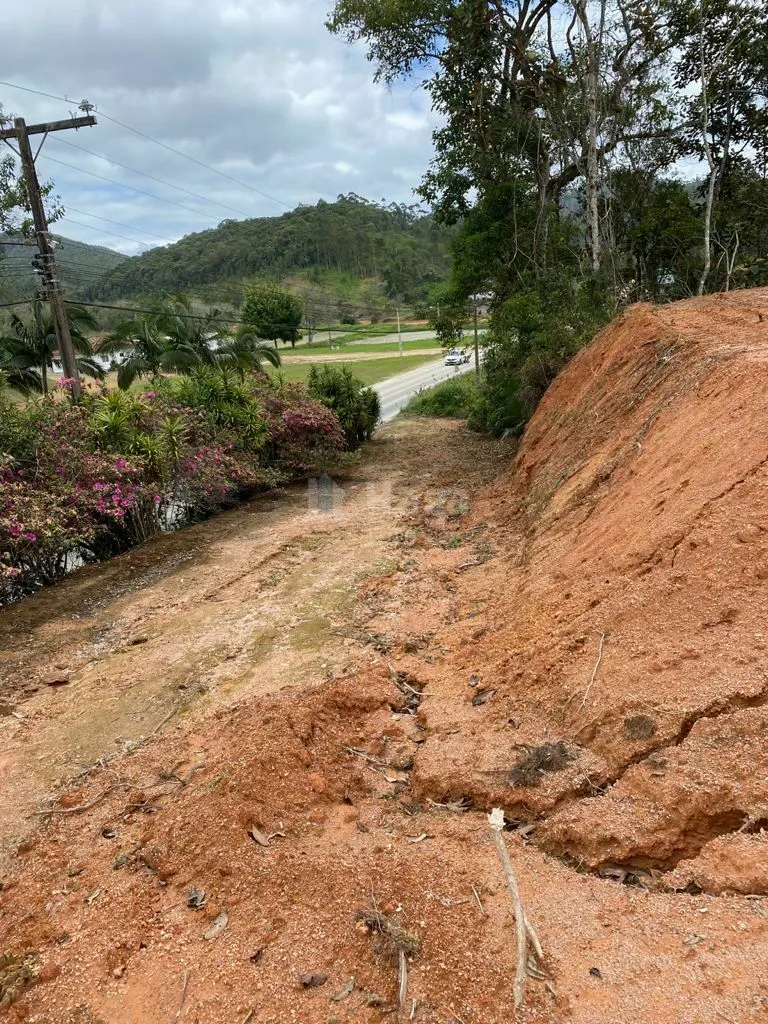 Terreno à venda de 900 m² em Nova Trento, SC, Brasil