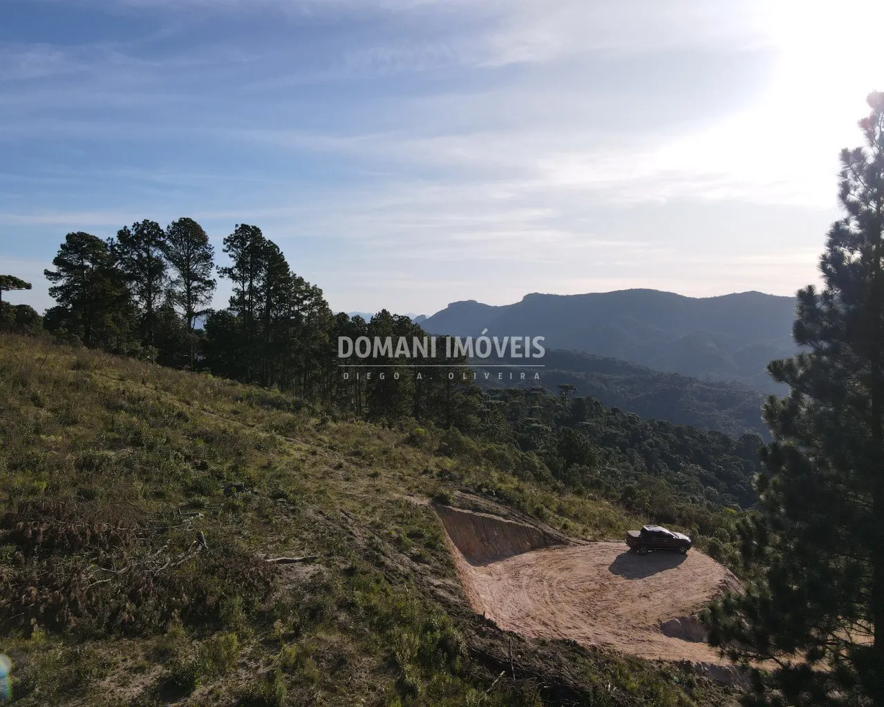 Terreno à venda de 1.470 m² em Campos do Jordão, SP, Brasil