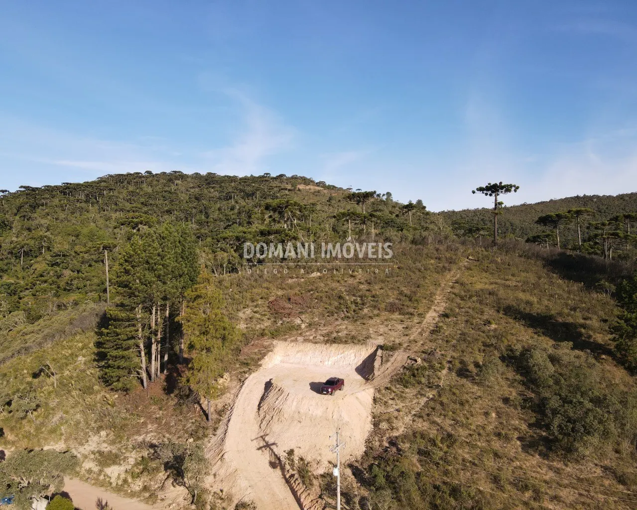 Terreno à venda de 1.470 m² em Campos do Jordão, SP, Brasil