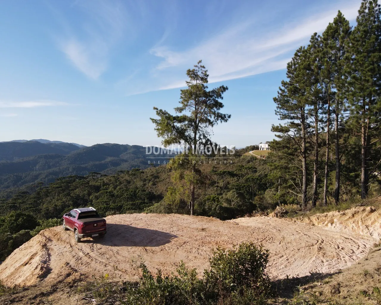 Terreno à venda de 1.470 m² em Campos do Jordão, SP, Brasil