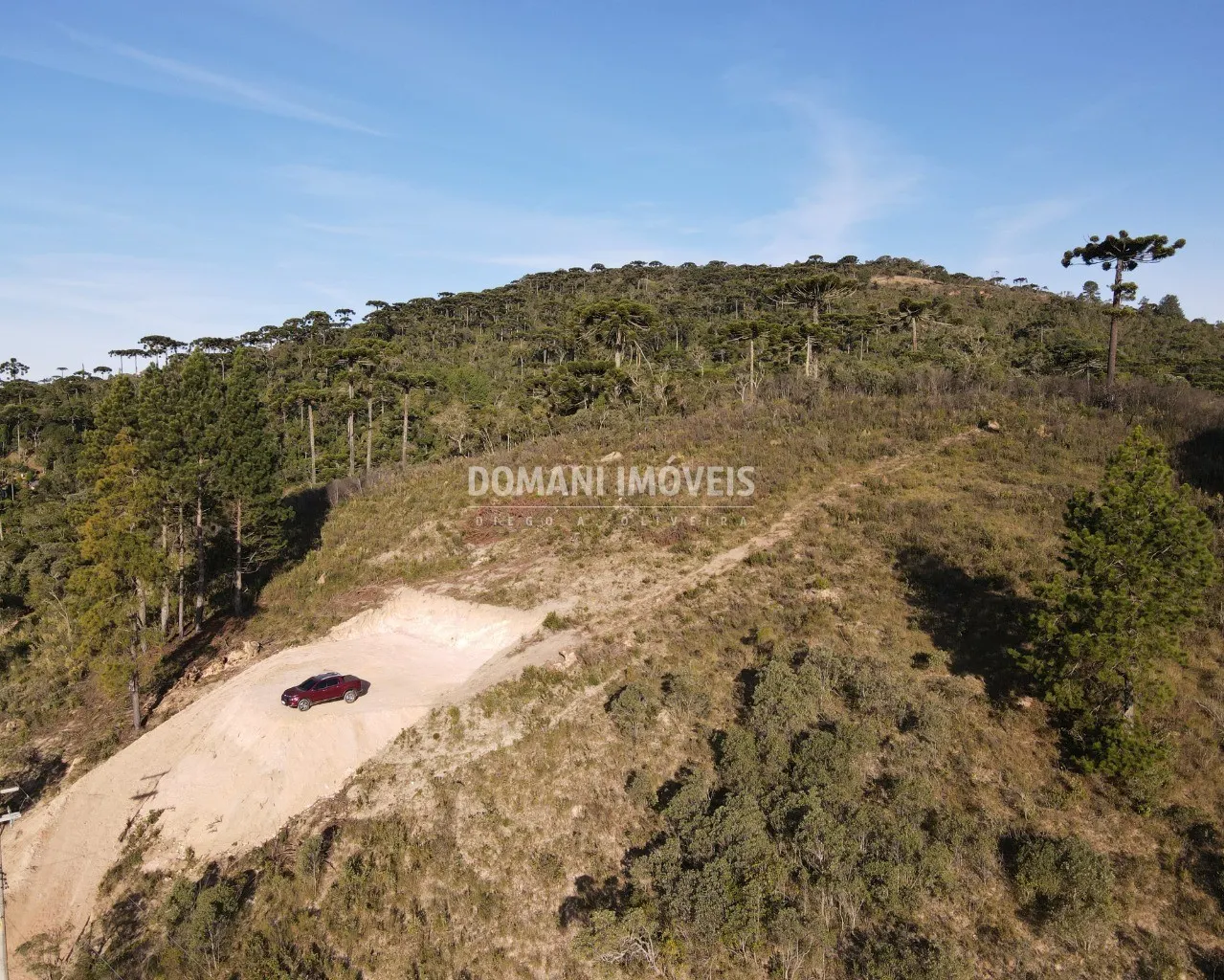 Terreno à venda de 1.470 m² em Campos do Jordão, SP, Brasil