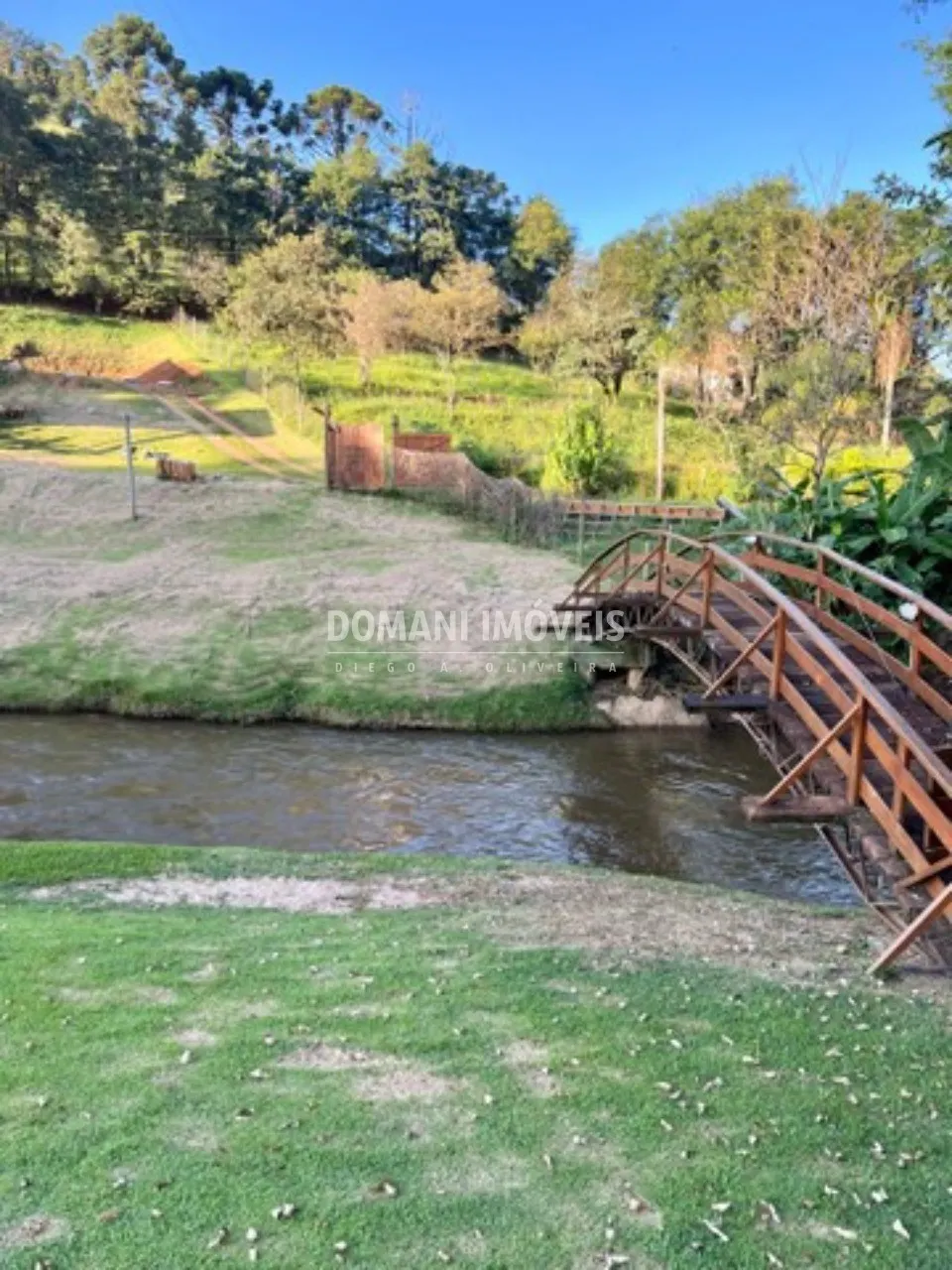 Sítio à venda de 2.000 m² em Sapucaí-Mirim, MG, Brasil