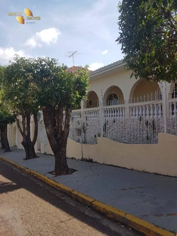 Casa à venda de 450 m² em Cuiabá, MT, Brasil