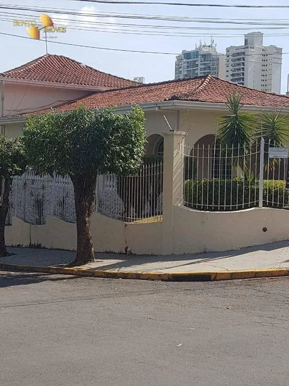 Casa à venda de 450 m² em Cuiabá, MT, Brasil