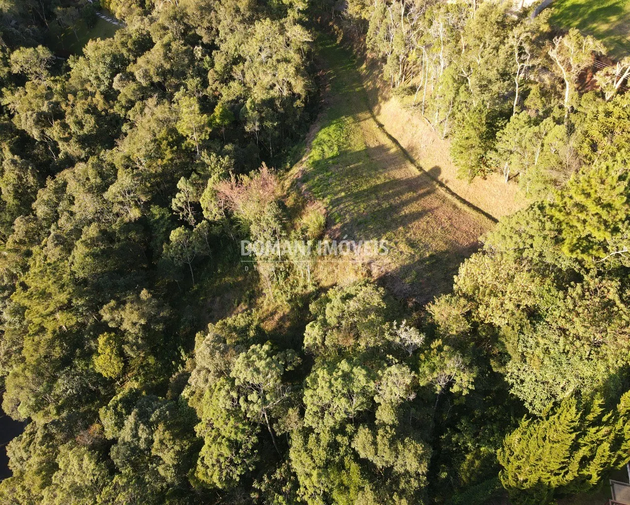 Terreno à venda de 4.300 m² em Campos do Jordão, SP, Brasil