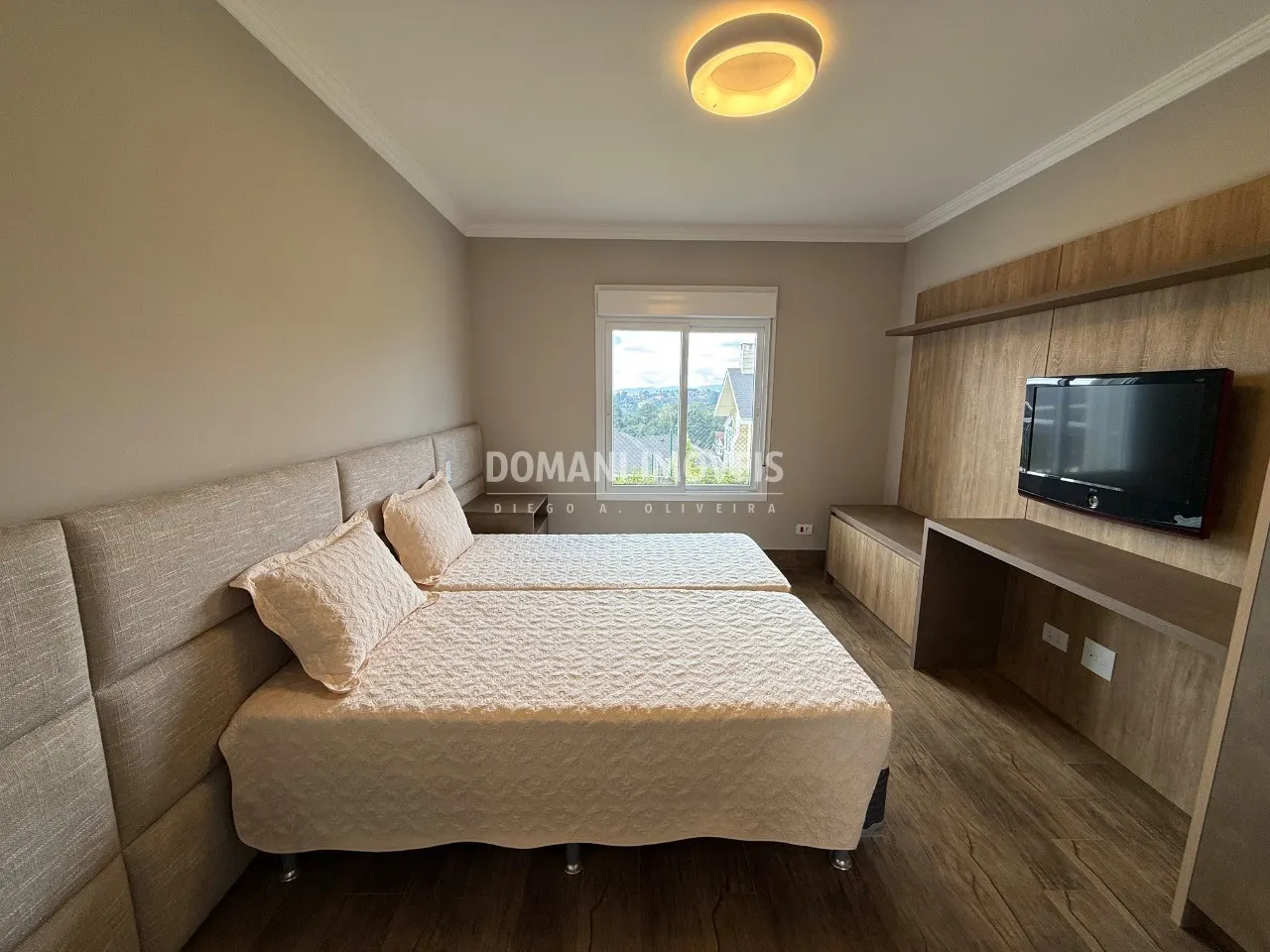 Casa à venda de 330 m² em Campos do Jordão, SP, Brasil